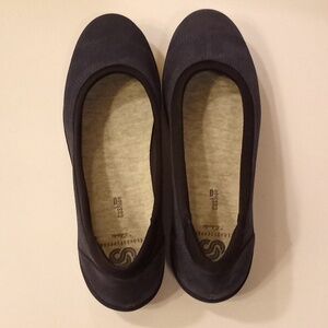 Navy Blue Clark Cloudsteppers slip on size 10